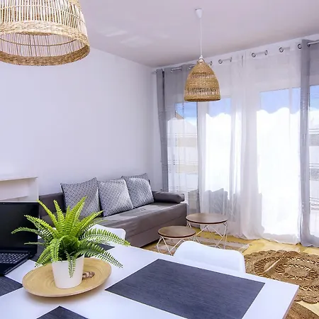 Playa El Faro Magnifico Piscina Wifi Apartment *